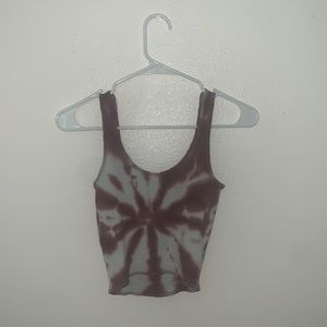 Tye dye tank top from Pacsun.